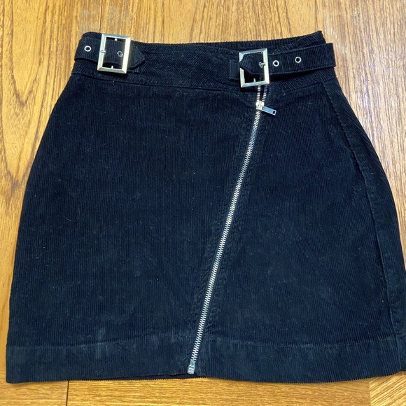 Urban Outfitters Dresses & Skirts - Urban outfitters corduroy skirt